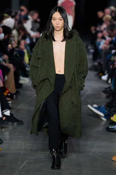Look 45